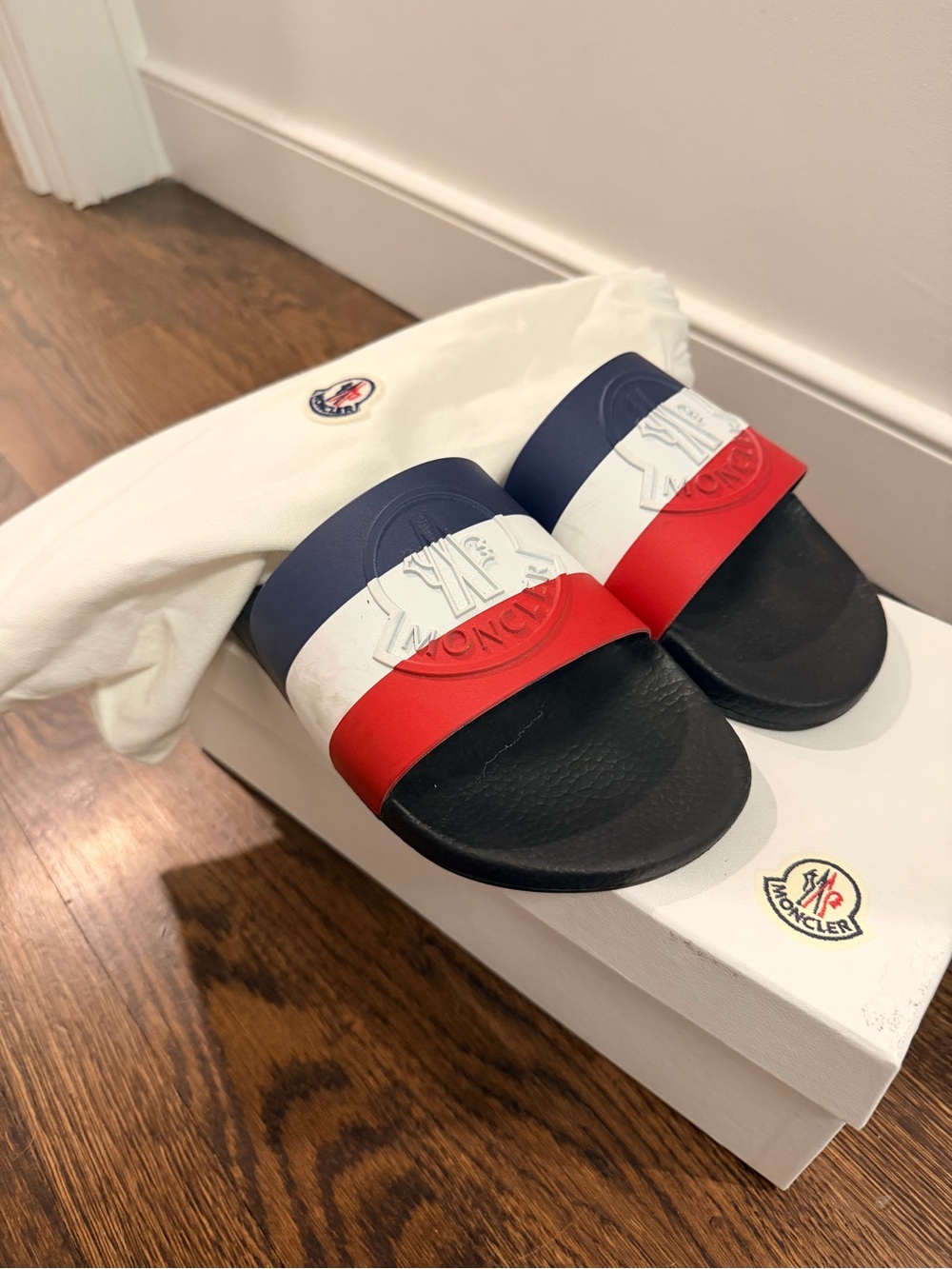 Moncler Slides - Picture 3 of 7
